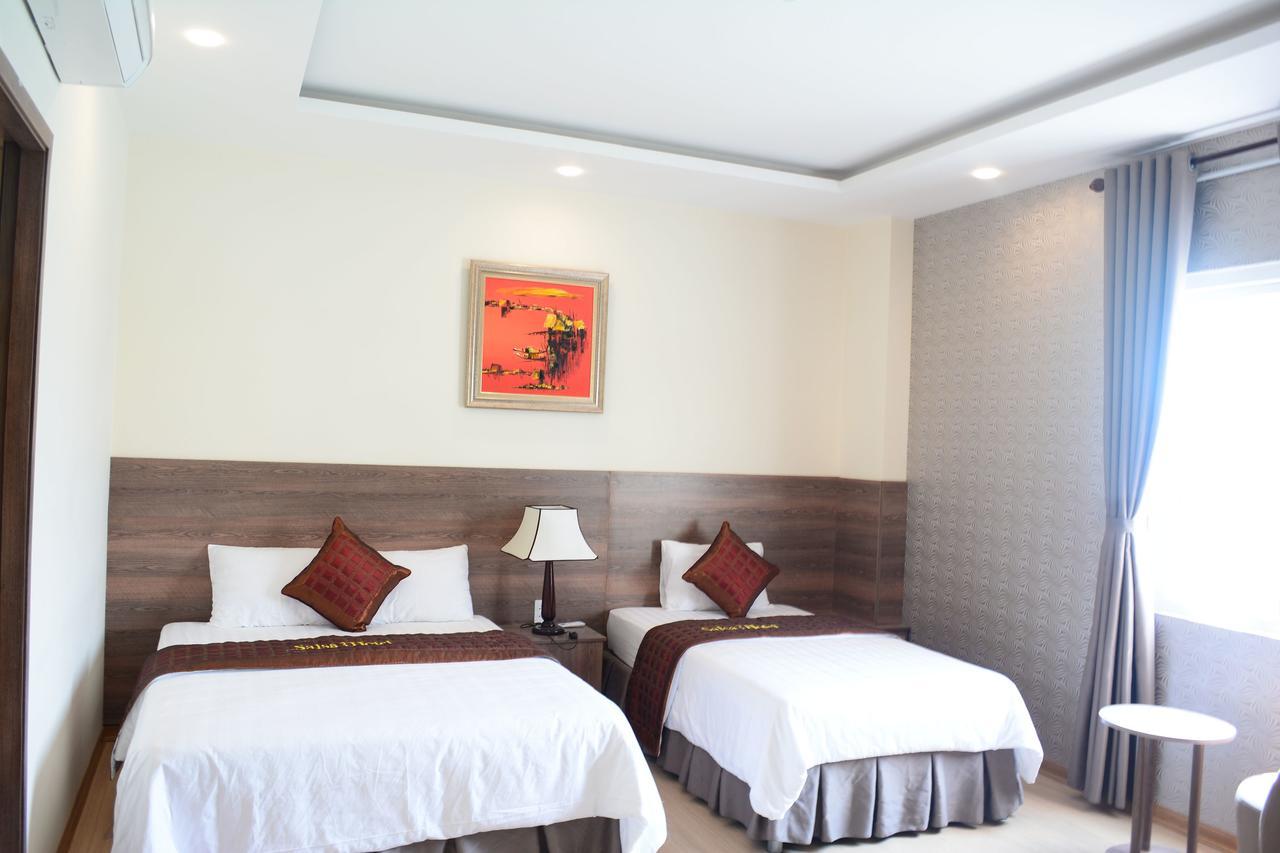 La Suite Hotel Danang Bagian luar foto