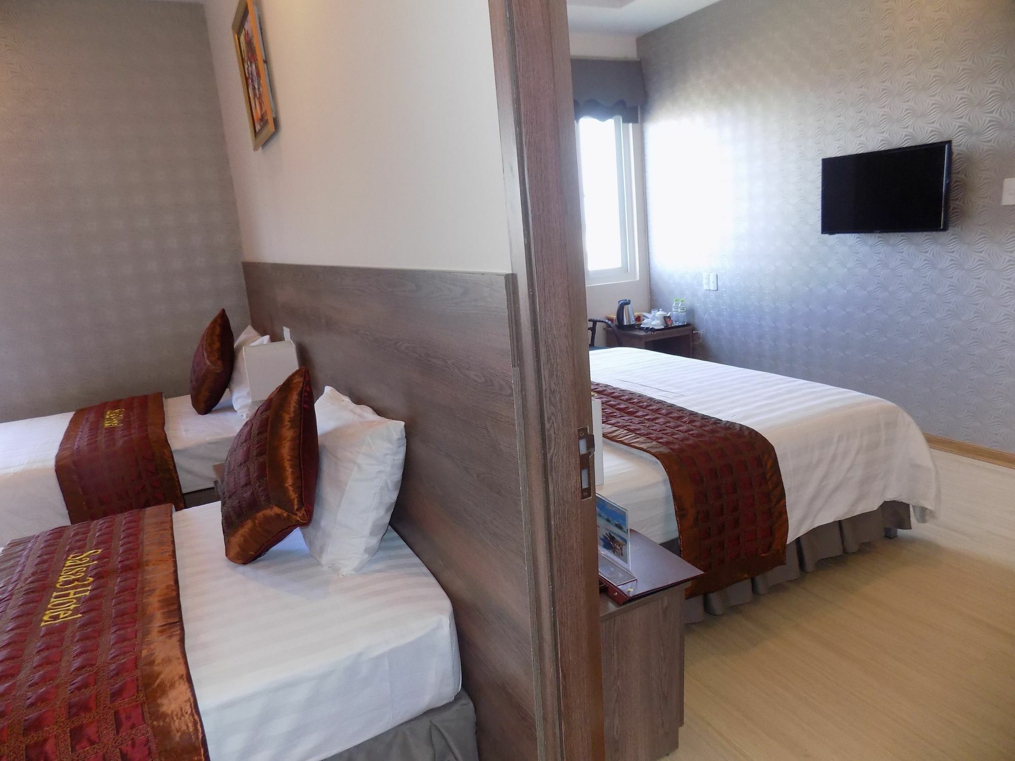 La Suite Hotel Danang Bagian luar foto