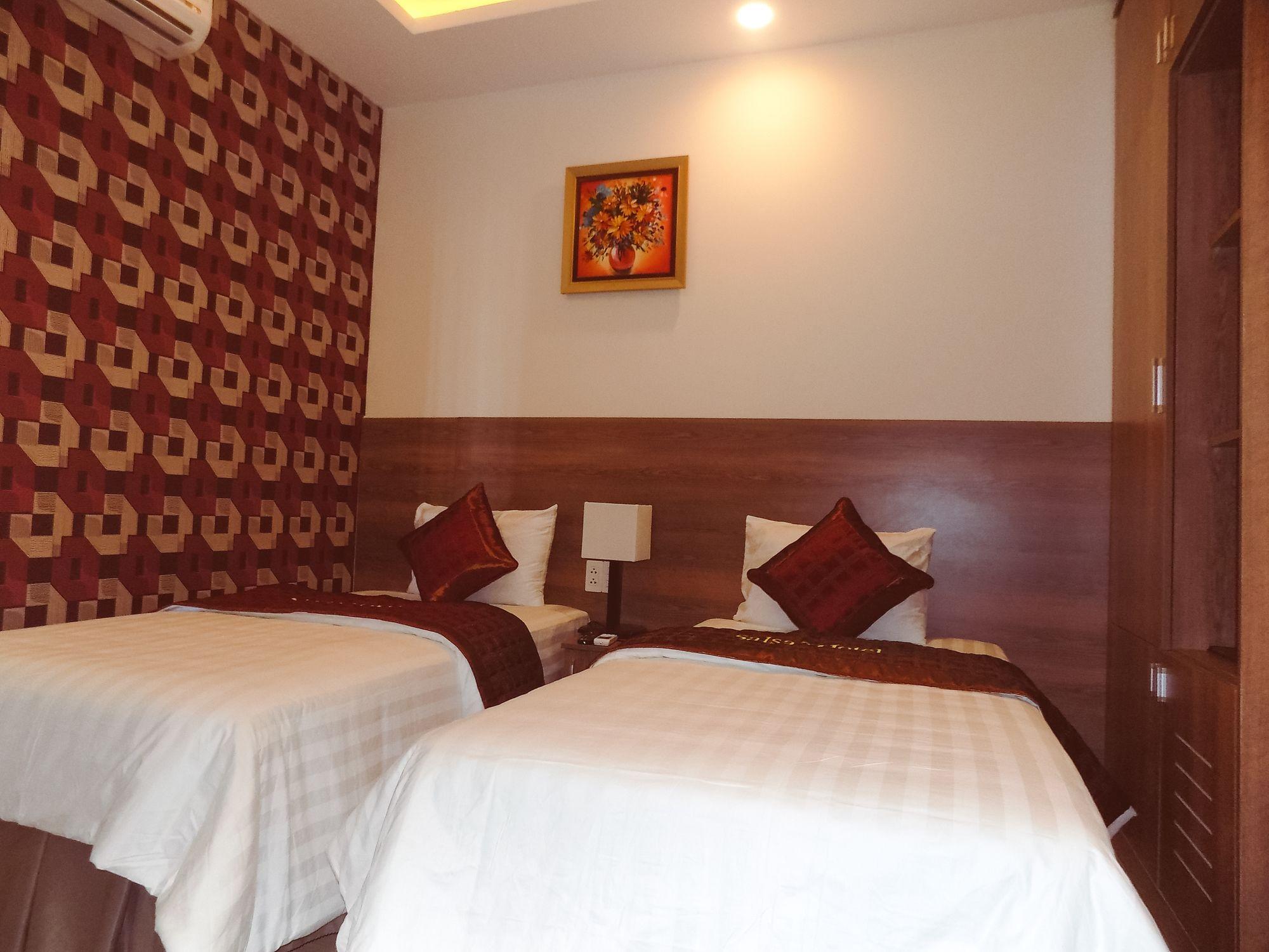 La Suite Hotel Danang Bagian luar foto