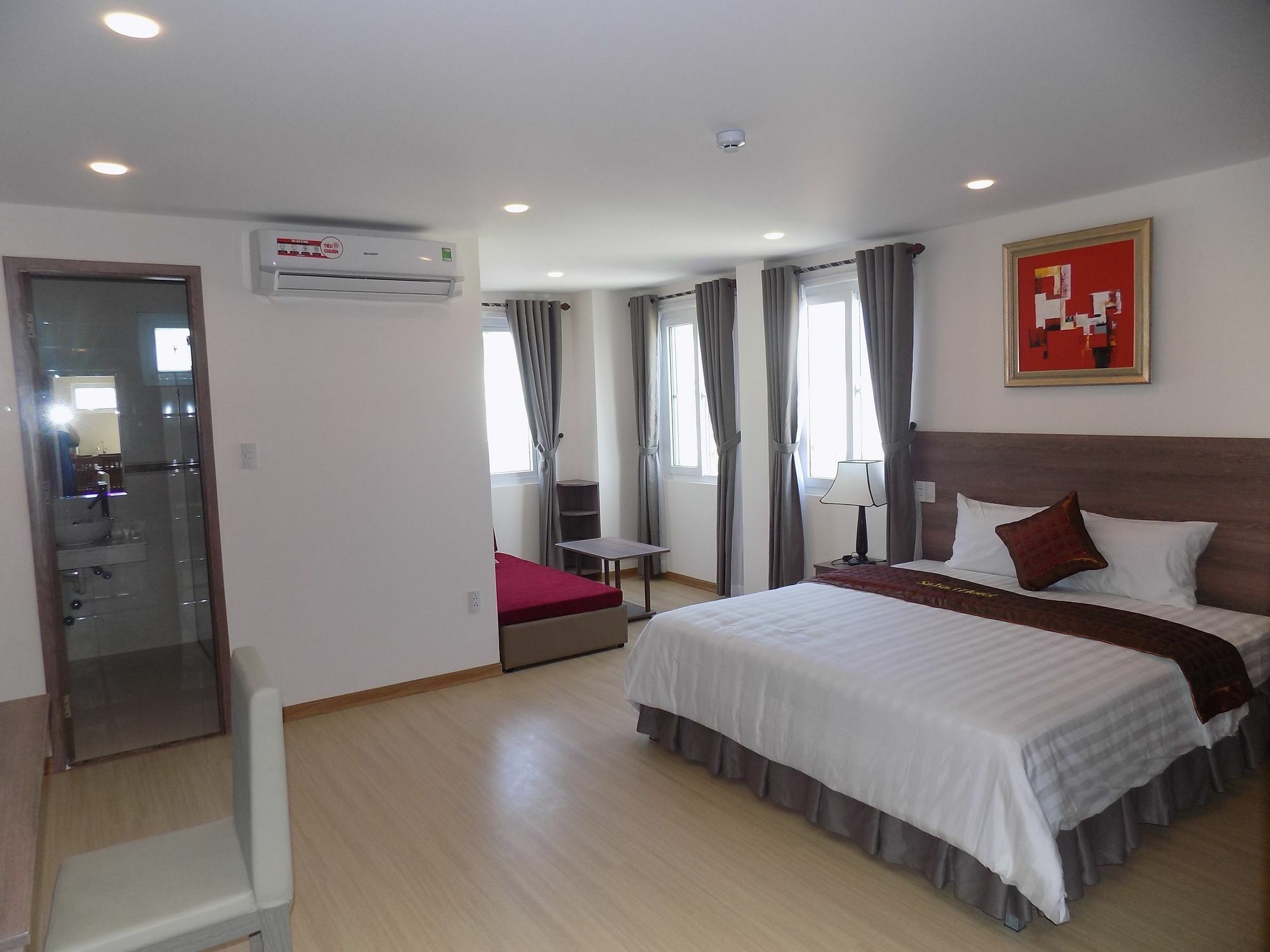 La Suite Hotel Danang Bagian luar foto